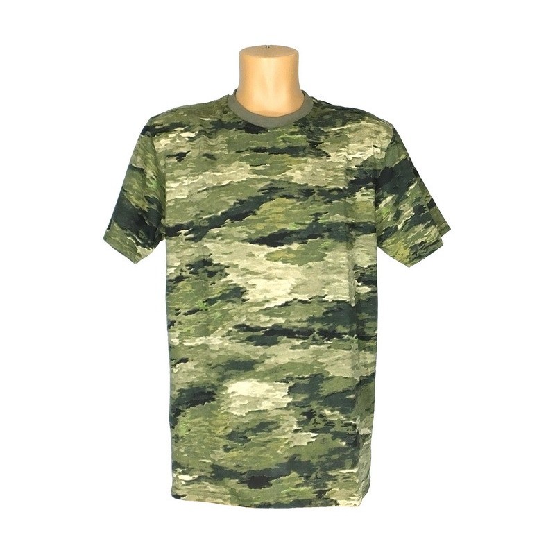 in T-shirt camouflage \