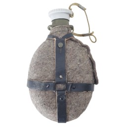 CSLA canteen with grey cover and black straps