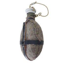 CSLA canteen with grey cover and black straps