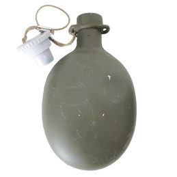 CSLA canteen with grey cover and black straps