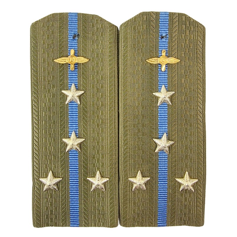 Epaulettes for shirt of the captain of Air Forces